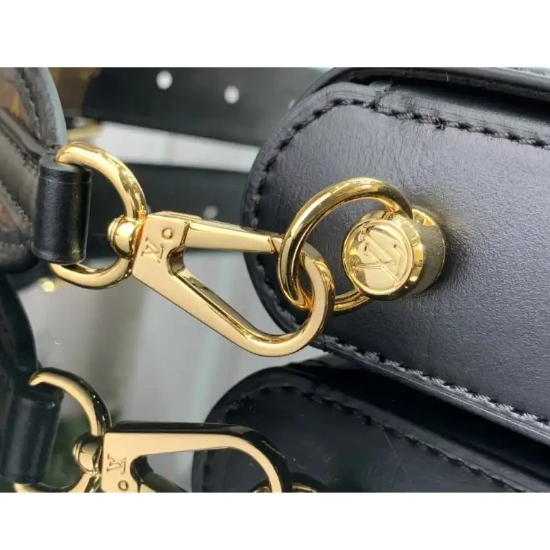 LV 2101SH0039 Bags 0724
